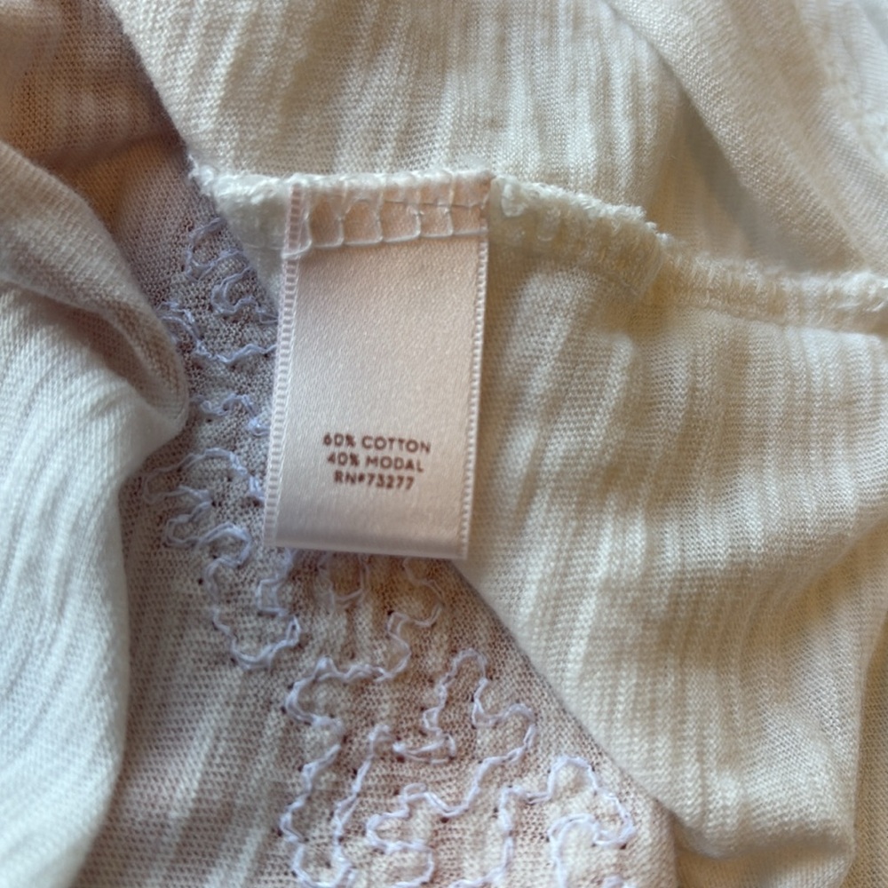 Excellent Condition Lauren Conrad White T w/Pink Sequin Flamingos, XL - Picture 7 of 8